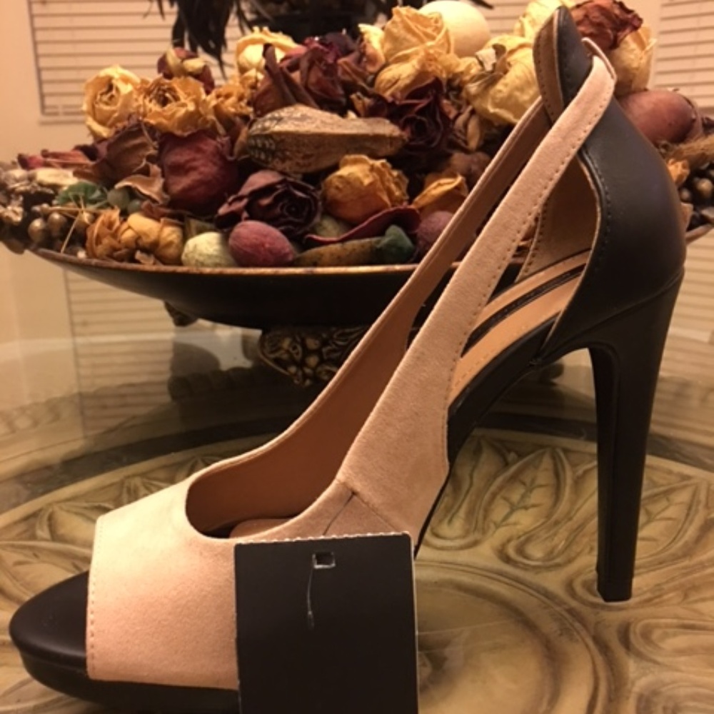 NEW ZARA LEATHER HEELS